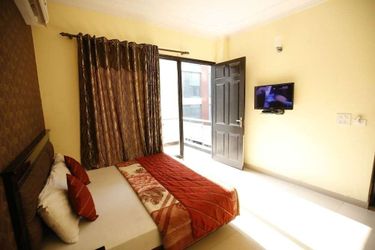 Hotel Royal Holidays  New Delhi: Photo 
