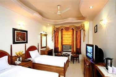 Hotel Tjs Royale:  NEW DELHI