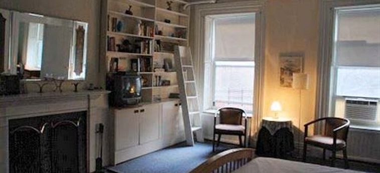 Guest House Off Park:  NEW YORK (NY)