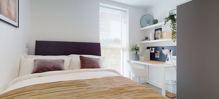 GORGEOUS STUDIOS - NEWCASTLE UNDER LYME - CAMPUS ACCOMMODATION 4 Stelle