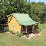 YELLOW CABIN ON THE RIVER 2 BEDROOM CABIN BY REDAWNING 3 Stars