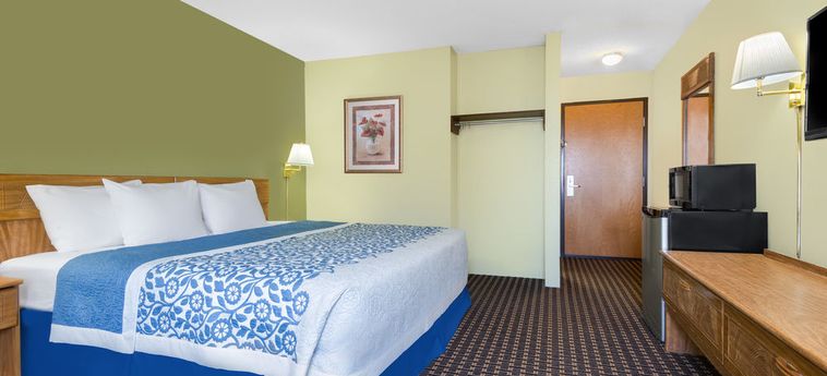 Hotel Days Inn - Newton:  NEWTON (KS)
