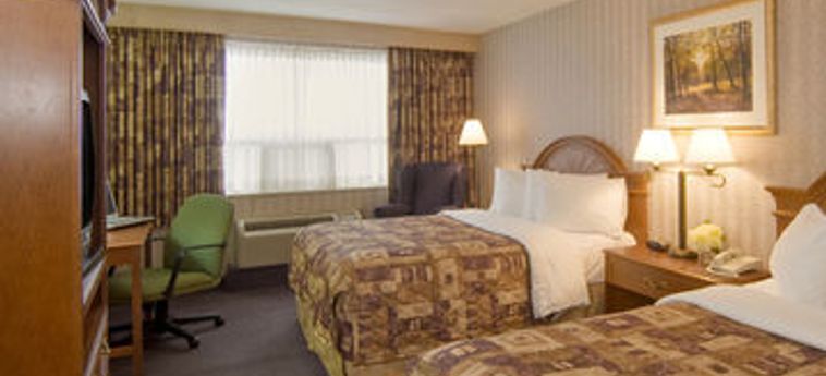 Hotel Quality Inn Parkway:  NIAGARA FALLS - ONTARIO