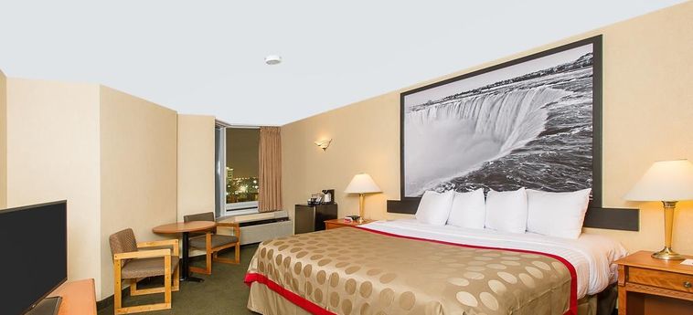 Hotel Ramada By Wyndham Niagara Falls Near The Falls:  NIAGARA FALLS - ONTARIO