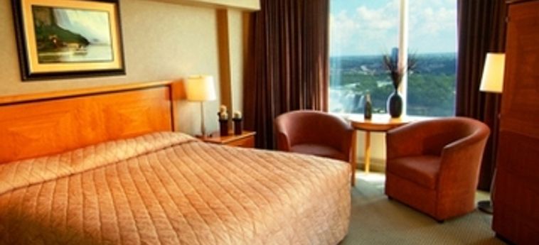 The Oakes Hotel Overlooking The Falls:  NIAGARA FALLS - ONTARIO