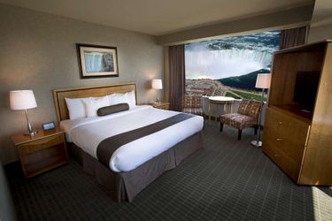 The Oakes Hotel Overlooking The Falls Niagara Falls - Ontario: Photo 