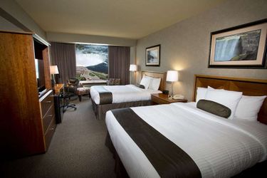 The Oakes Hotel Overlooking The Falls Niagara Falls - Ontario: Photo 