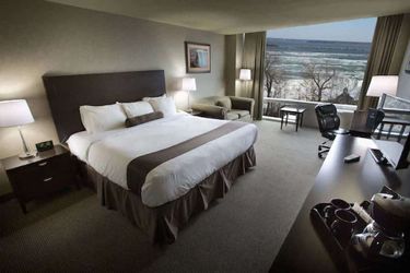 The Oakes Hotel Overlooking The Falls Niagara Falls - Ontario: Photo 