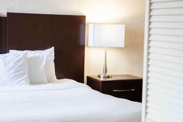 The Oakes Hotel Overlooking The Falls Niagara Falls - Ontario: Photo 