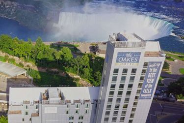 The Oakes Hotel Overlooking The Falls Niagara Falls - Ontario: Photo 