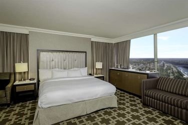Hilton Niagara Falls/Fallsview Hotel &Amp; Suites Niagara Falls - Ontario: Photo 