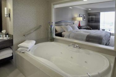 Hilton Niagara Falls/Fallsview Hotel &Amp; Suites Niagara Falls - Ontario: Photo 