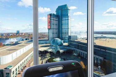 Hilton Niagara Falls/Fallsview Hotel &Amp; Suites Niagara Falls - Ontario: Photo 
