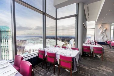Hilton Niagara Falls/Fallsview Hotel &Amp; Suites Niagara Falls - Ontario: Photo 