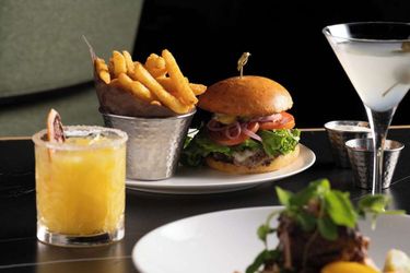 Hilton Niagara Falls/Fallsview Hotel &Amp; Suites Niagara Falls - Ontario: Photo 