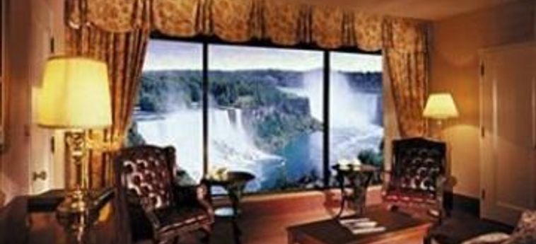 Hotel Crowne Plaza Niagara Falls - Fallsview:  NIAGARA FALLS - ONTARIO