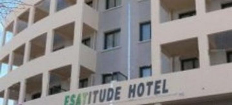 Esatitude Hotel:  NIZA