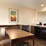 EMBASSY SUITES BY HILTON AKRON-CANTON AIRPORT 3 Stars