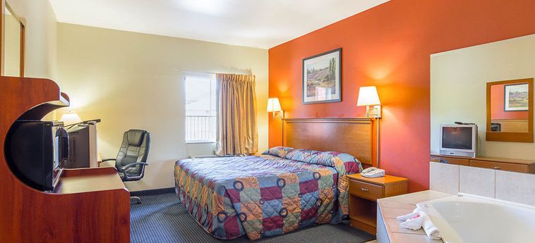 Hotel Econo Lodge  Inn &Amp; Suites North Little Rock (Ar) : Photo 