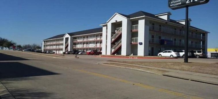 INTOWN SUITES EXTENDED STAY DALLAS TX - NORTH RICHLAND HILLS 2 Estrellas