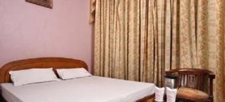Hotel Mandakani Grand:  NUEVA DELHI