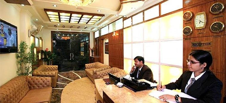 Hotel Tjs Royale:  NUEVA DELHI
