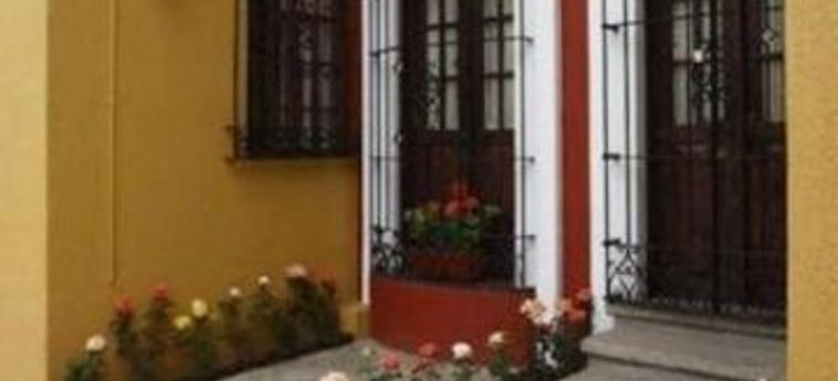 Hotel Suites Bello Xochimilco:  OAXACA