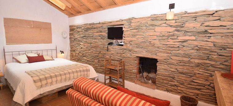 Hotel Serene Cottage In Sao Luis With Barbecue Odemira: Foto 