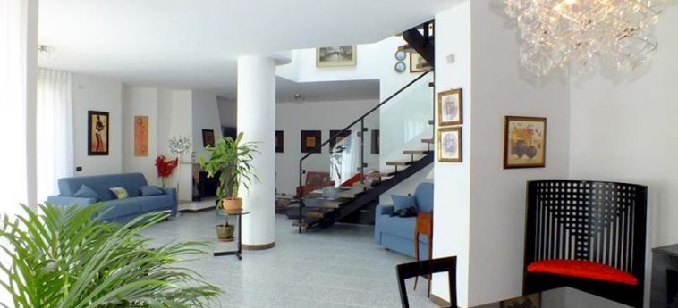 Hotel Villa Don Michele:  OGLIASTRO CILENTO - SALERNO