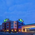 HOLIDAY INN EXPRESS & SUITES FRANKLIN - OIL CITY 2 Stars