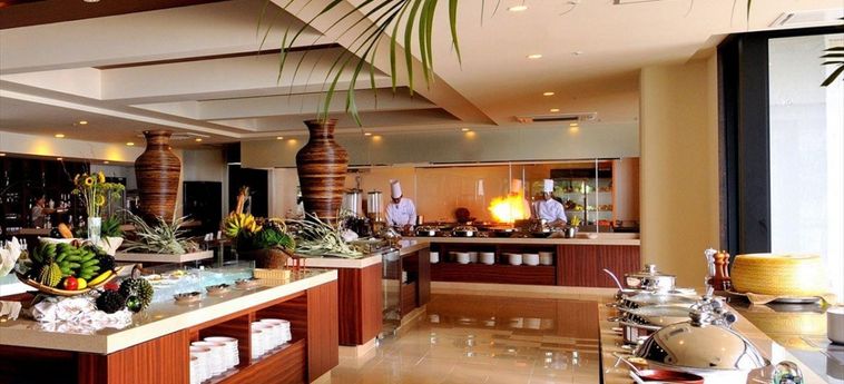 Hotel Moon Beach Palace:  OKINAWA ISLANDS - OKINAWA PREFECTURE