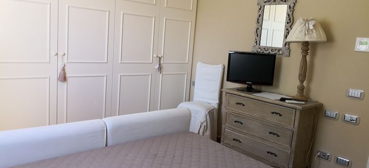 White House Luxury Hospitality Olbia : Photo 