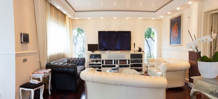 White House Luxury Hospitality Olbia: Foto 
