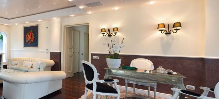 White House Luxury Hospitality Olbia: Foto 