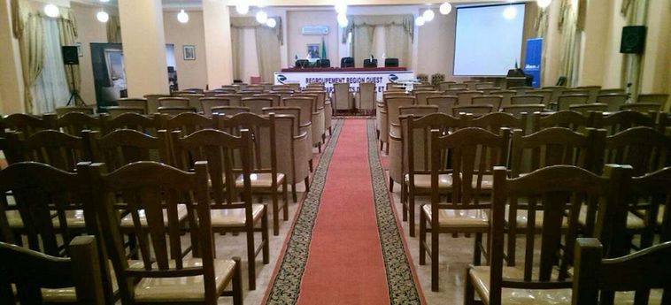 Hotel El Mouahidine:  ORAN