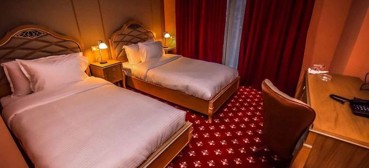 Hotel Plaza Oran Oran: Foto 