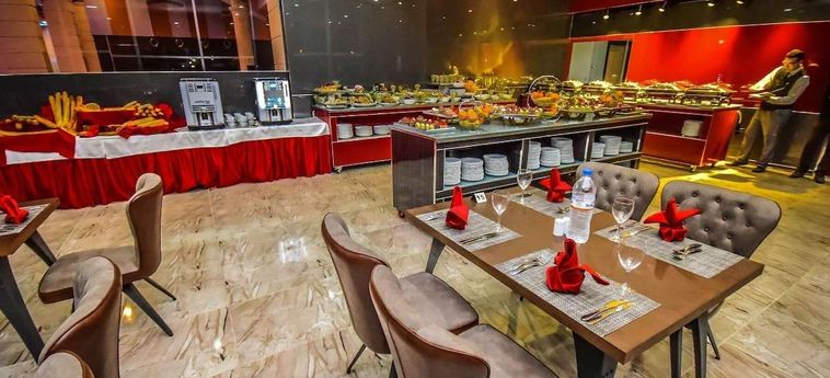 Hotel Plaza Oran Oran: Foto 