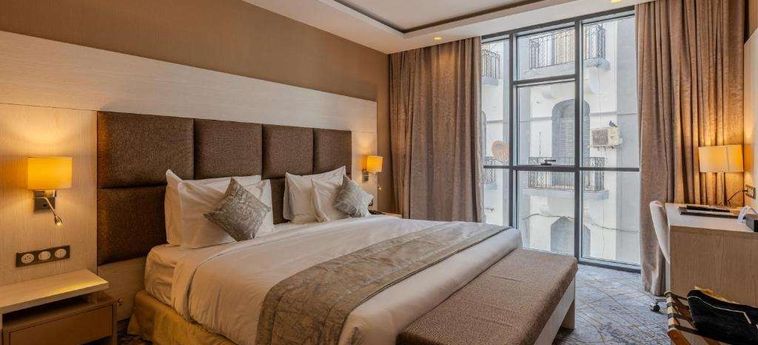 2H Hotel:  ORAN