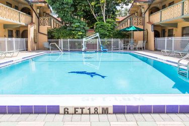 Hotel Days Inn & Suites Altamonte Springs:  ORLANDO (FL)