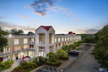 Hotel Red Roof Plus+ Orlando-Convention Center/ Int'l Dr:  ORLANDO (FL)