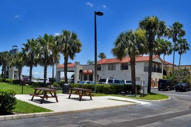 Hotel Best Western Orlando East Inn & Suites:  ORLANDO (FL)