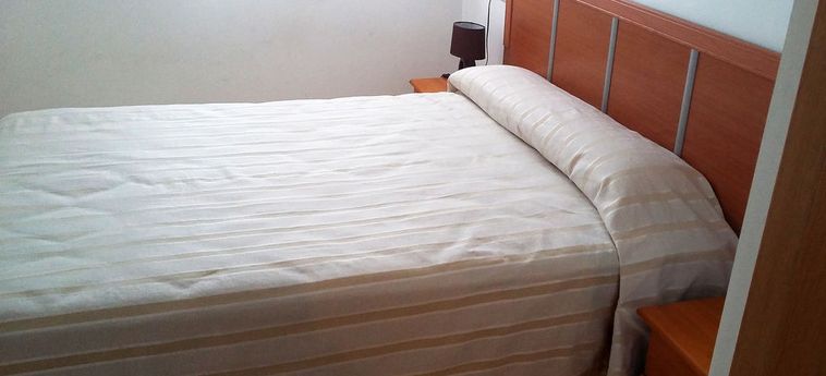 Hotel Apartamentos Colomeras 3000:  OROPESA DEL MAR