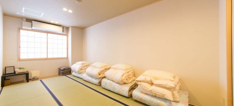 Hotel Drop Inn Osaka:  OSAKA - OSAKA PREFECTURE