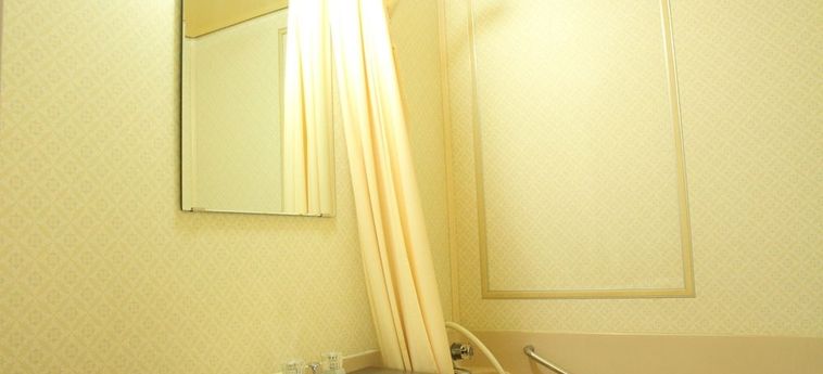Hotel Alex's Room Minamisenba:  OSAKA - OSAKA PREFECTURE