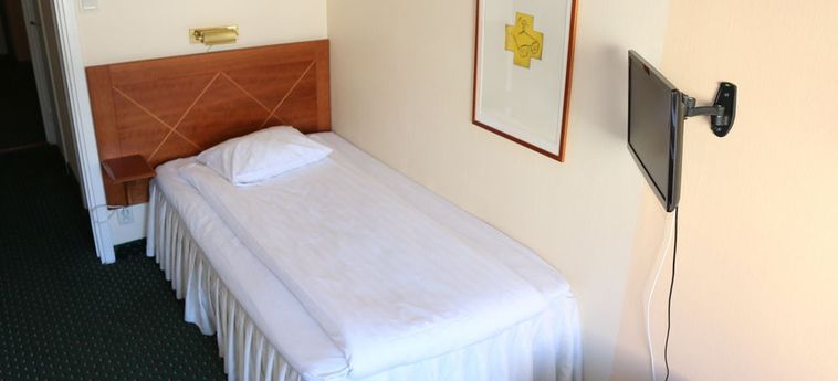 Hotel Zata:  OSTERSUND