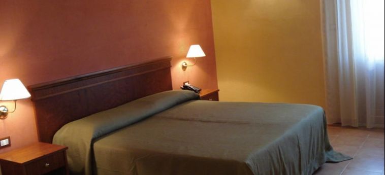 Hotel Resort Dei Normanni:  OSTUNI - BRINDISI