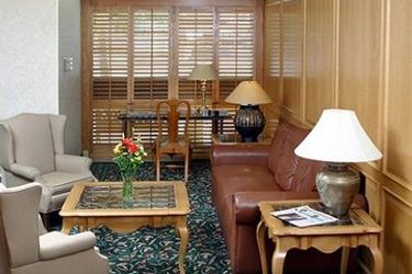Embassy Hotel & Suites:  OTTAWA