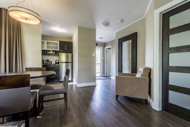 Hotel Ramada By Wyndham Ottawa On The Rideau Ottawa: Photo 