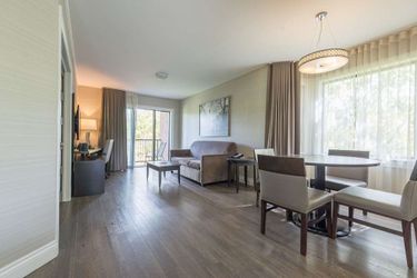 Hotel Ramada By Wyndham Ottawa On The Rideau Ottawa: Photo 