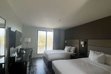 Hotel Ramada By Wyndham Ottawa On The Rideau Ottawa: Photo 